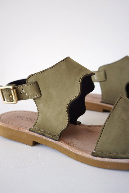 Ripple Sandal | Sage | 5 F