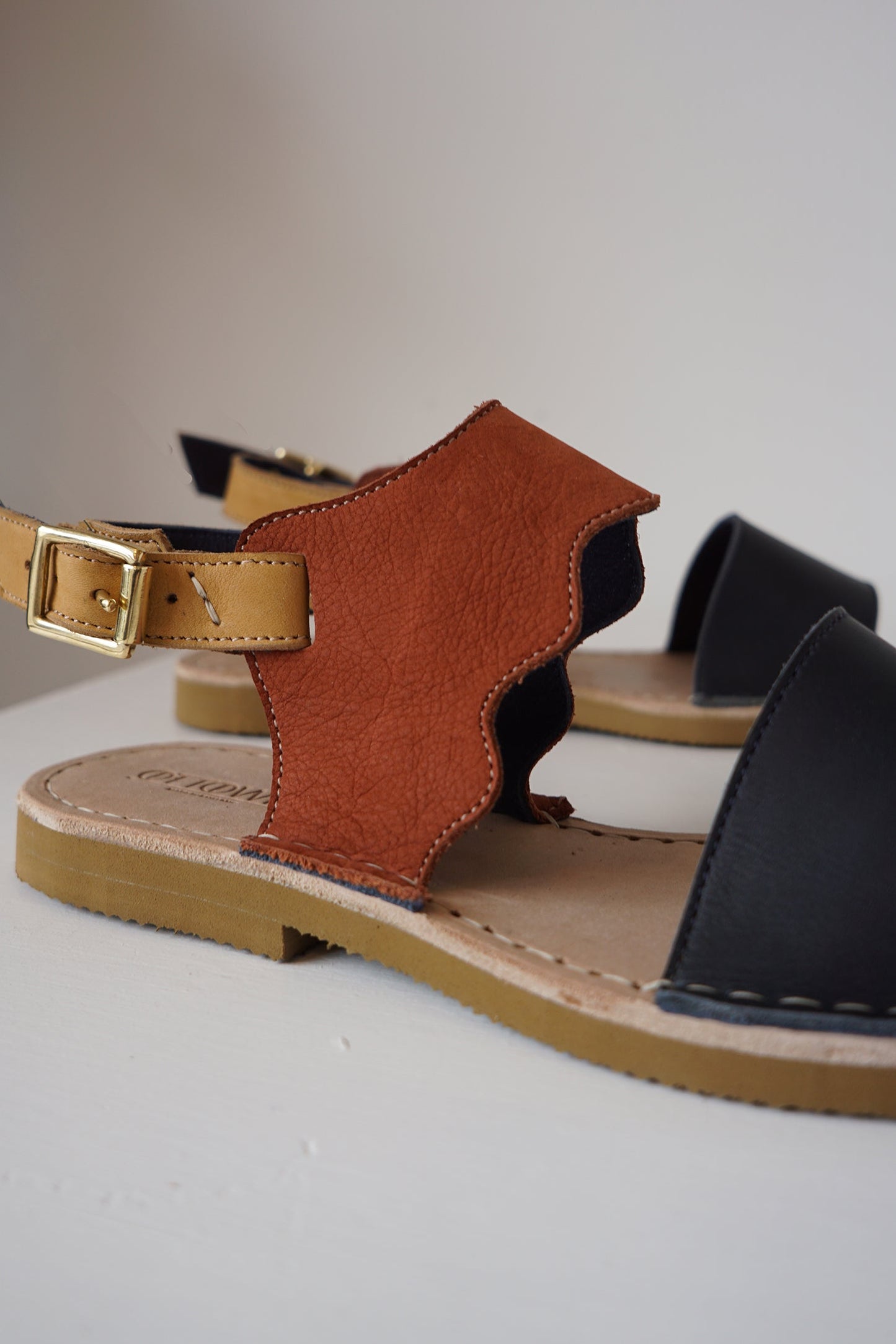 Ripple Sandal | Multi | 6 F