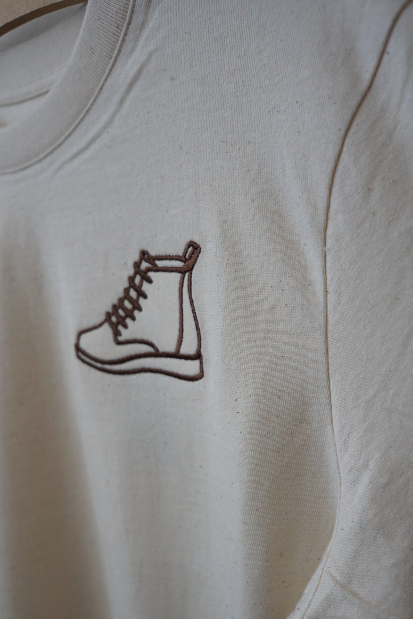 Boot-Tee | Raw